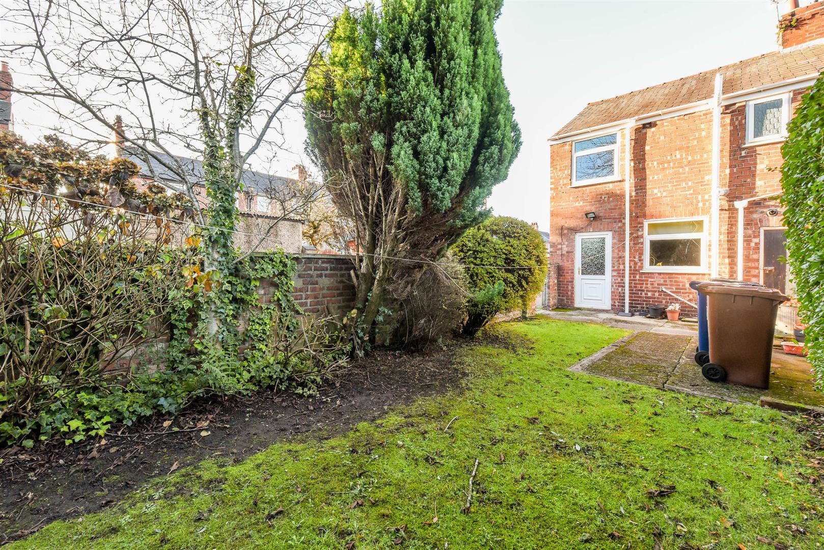 2 bed property in Egerton Road, Leyland